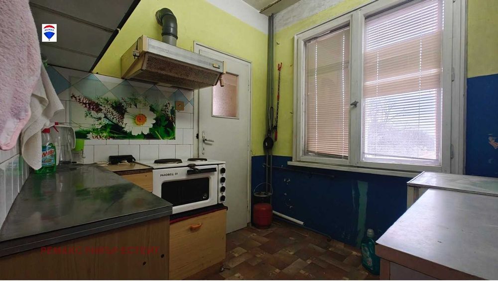 Продава се Четиристаен апартамент в Русе, Здравец - 99 кв.м за 613 €/кв.м - Снимка #2