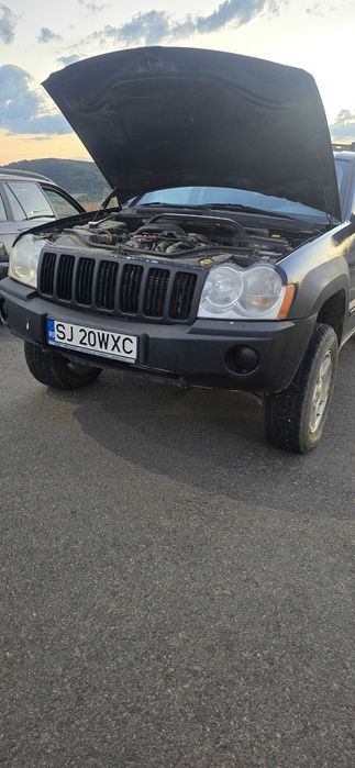 Jeep grand cherokee  an 2007  fara motor