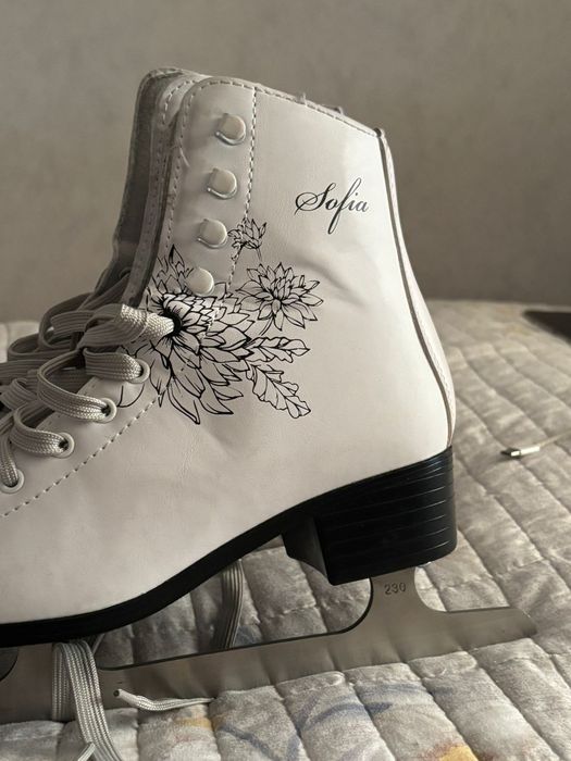 Продам коньки. 38 рр.