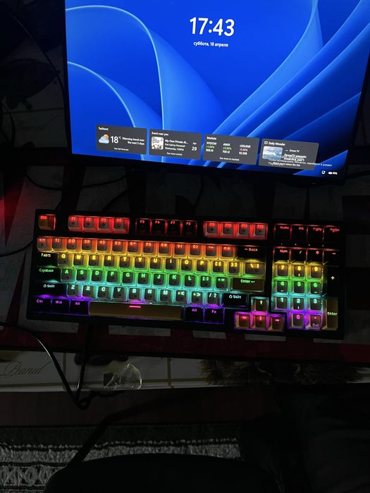 Клавиатура, 18 разных подсветок, 100%
