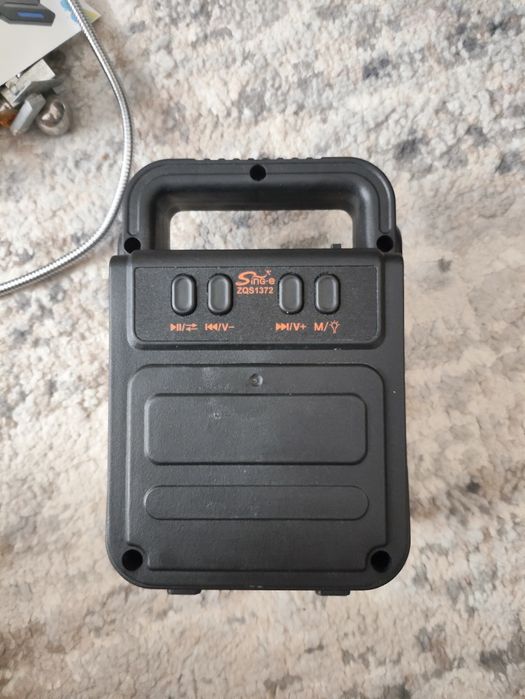 Маленький колонка