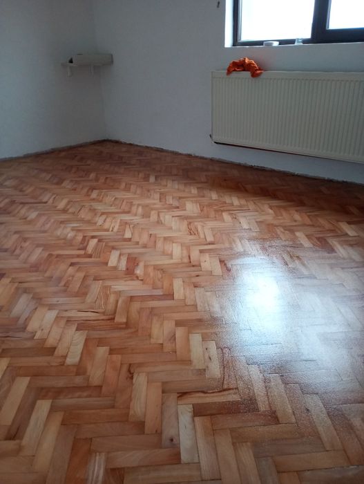 Raschetare si lacuire parchet /fara praf/ pret bun cluj