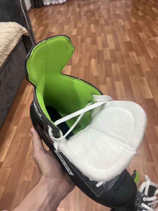Коньки BAUER профессиональные