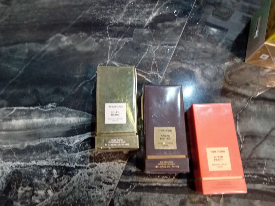 Parfum de vânzare