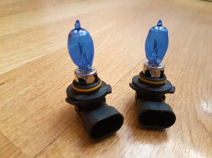 Becuri Xenon - HB3, HB4, H7 9005 100w = halogen, tuning + off road!