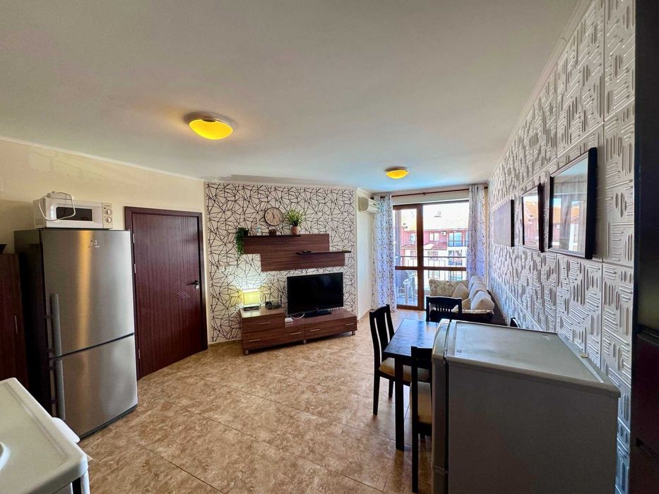 Продава се Тристаен апартамент в с. Равда, Област Бургас - 70 кв.м за 1370 €/кв.м - Снимка #3