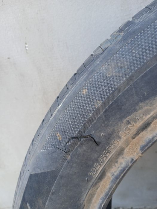 Продам шины 225 55 r19