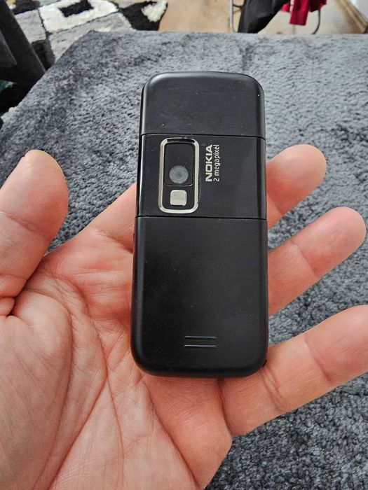 Продавам Nokia 6233