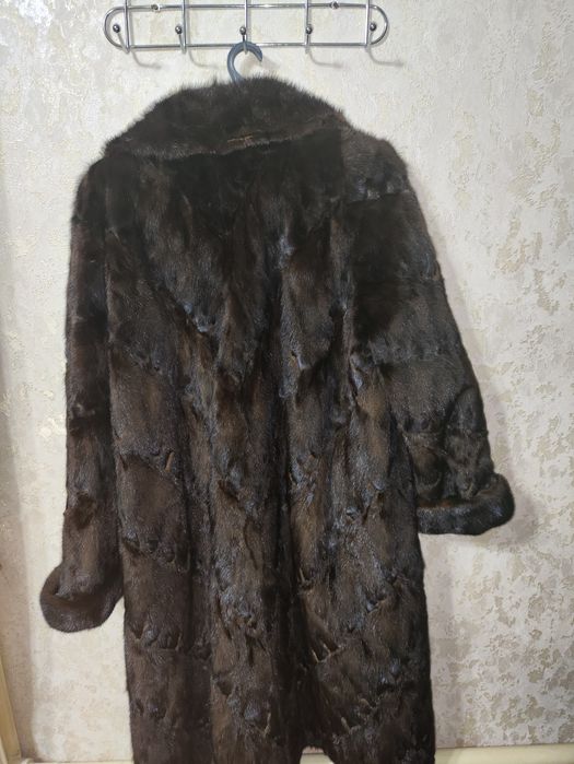 Норковая шуба срочно