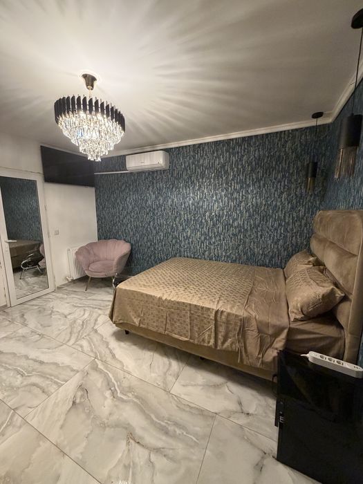 Inchiriez Garsoniera zona / Bila