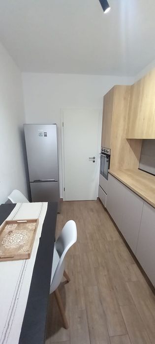 Apartament de închiriat, 2 camere Sanpetru