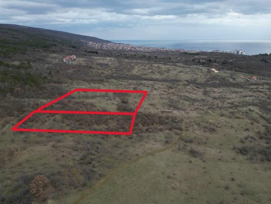 Продава се Парцел в Бургас, Център - 4500 кв.м за 37 €/кв.м - Снимка #1