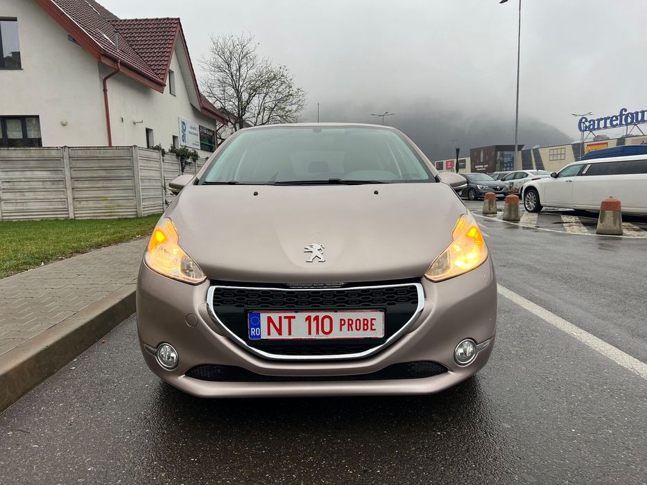Peugeot 208 Condiție top , ca noua