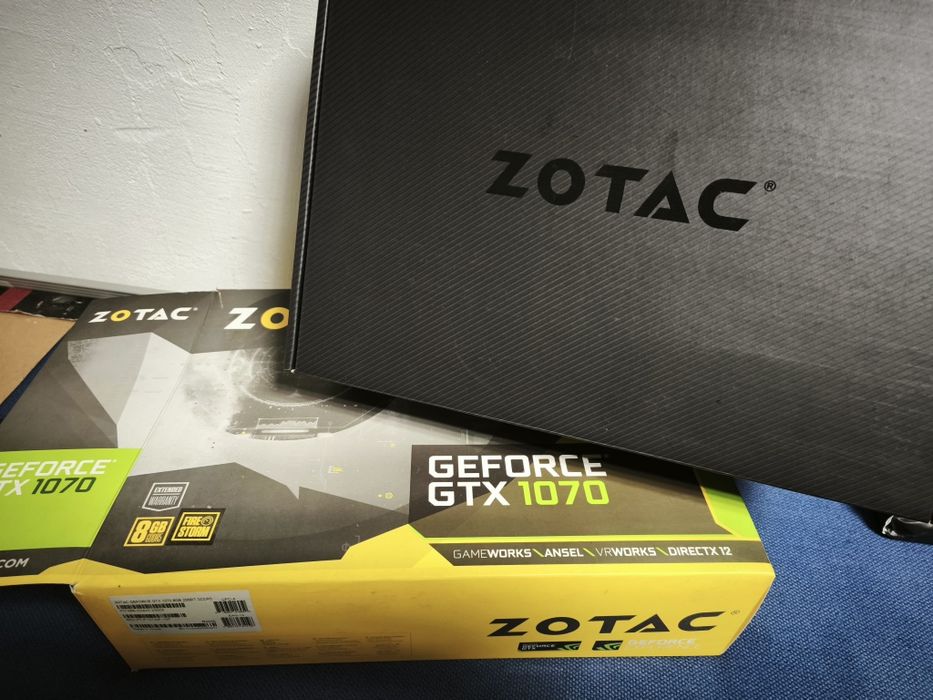 Видеокарта Zotac 1070.