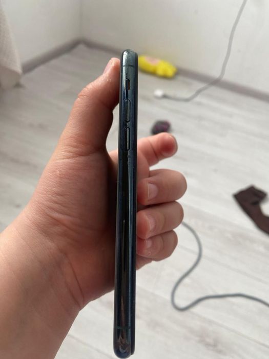 Продам айфон 11про