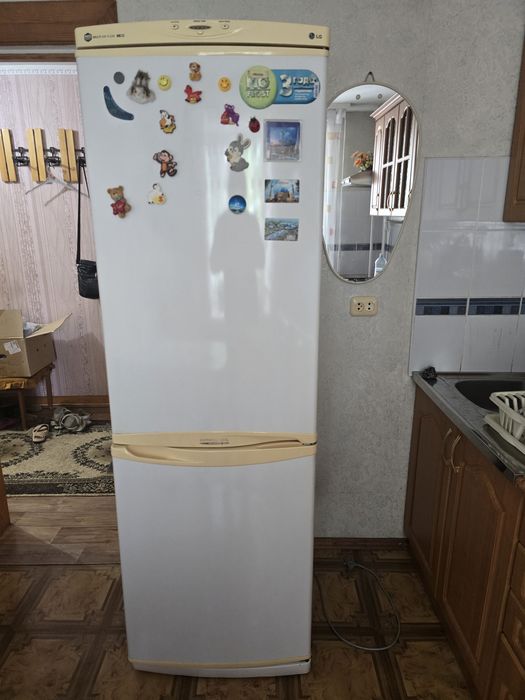 Продам холодильник  LG