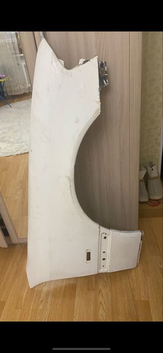 Крыло передние  w202 мерседес