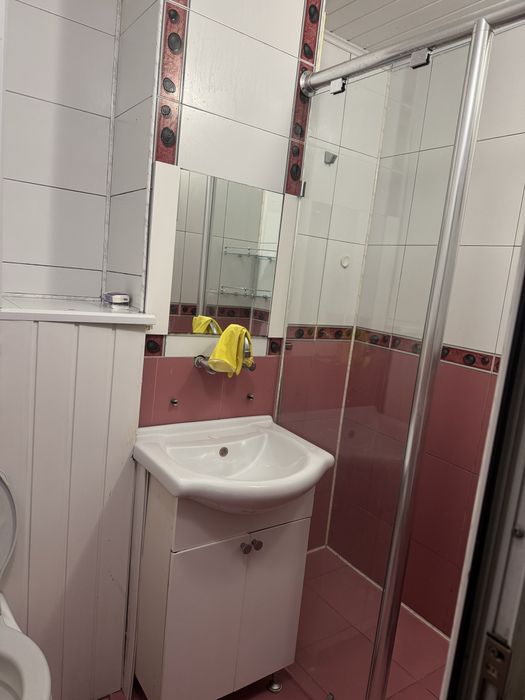 Дава се под наем Тристаен апартамент в Варна, Възраждане 1 - 76 кв.м за 433.5 € - Снимка #3