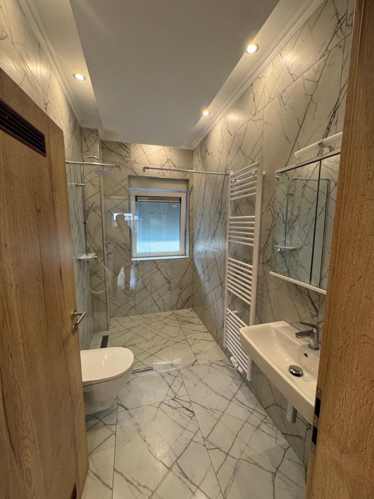 Ofer servicii de amenajari  interioare , case, apartamente, etc.