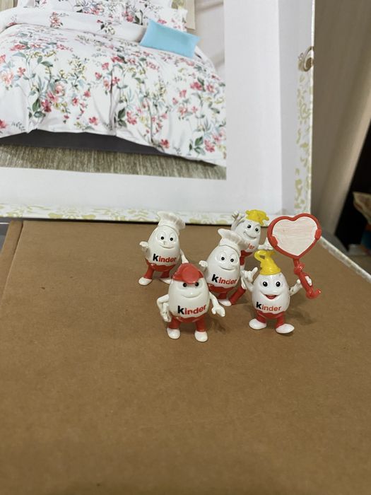 Фигурки из Лего.. Киндеры.