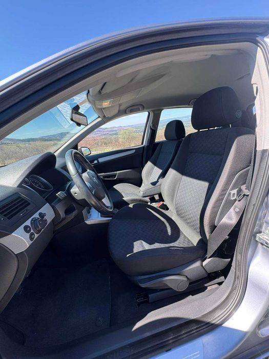 Опел Астра Х Z20LEL 170кс