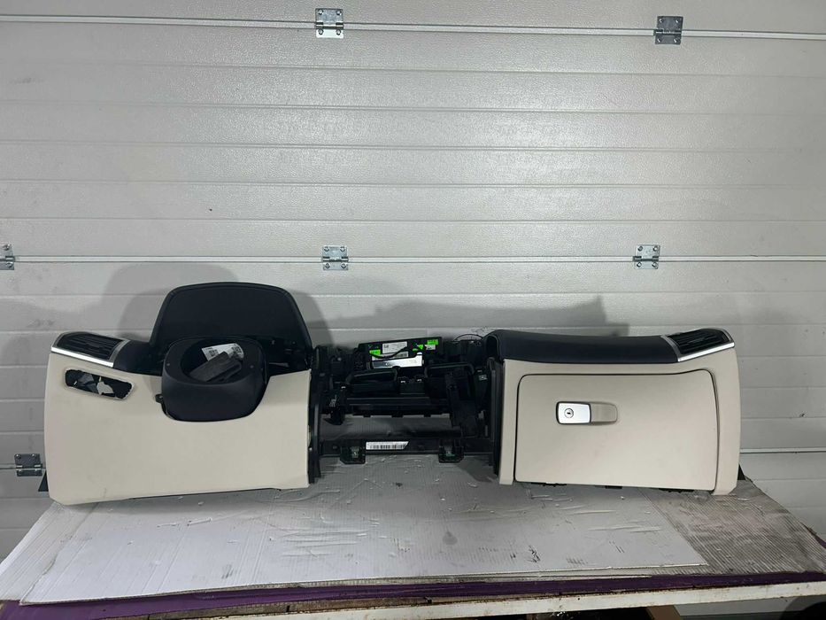Plansa Bord BMW G14 G15 G16