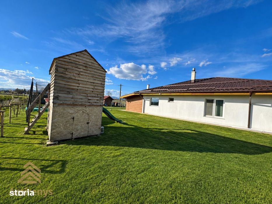 Casa de vanzare Halchiu, proprietate moderna cu teren generos