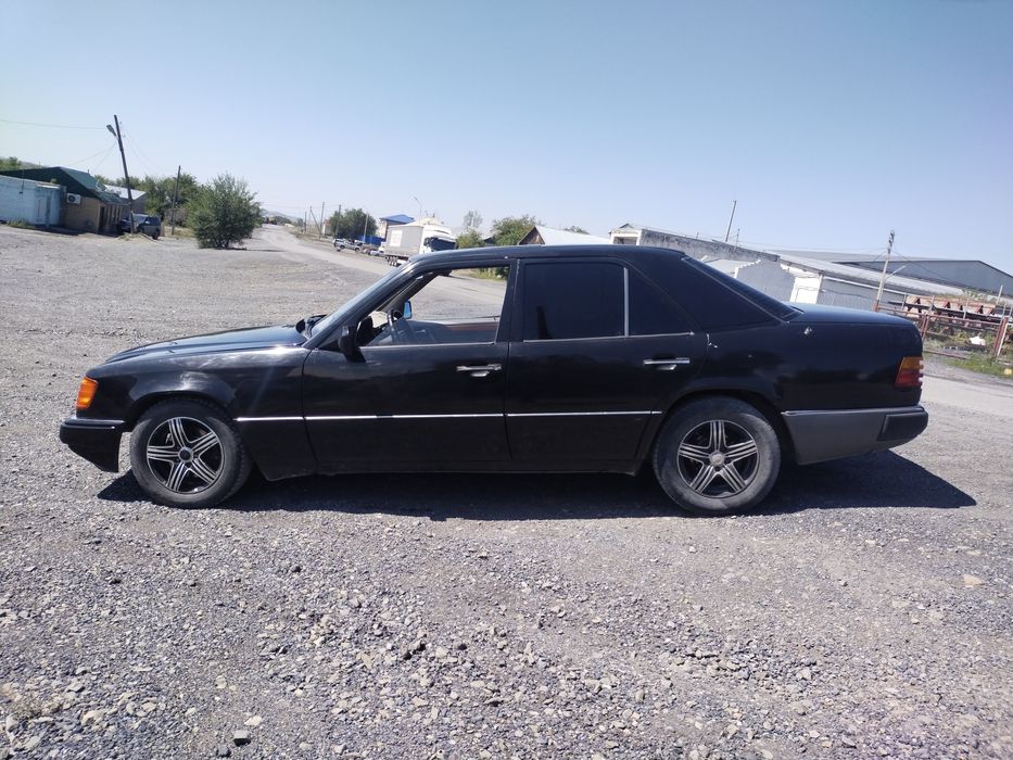 Продам автомобиль Мерседес Бенц