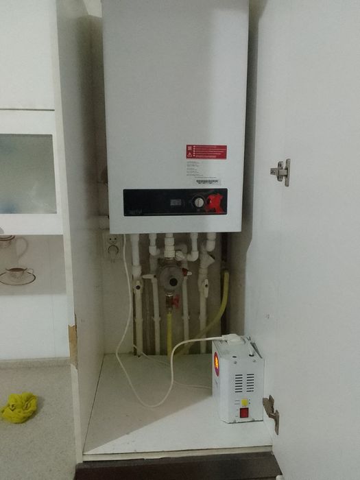 Bozar yanda yangi domda 2 xonali 72 kv kvartira ijaraga beriladi stude