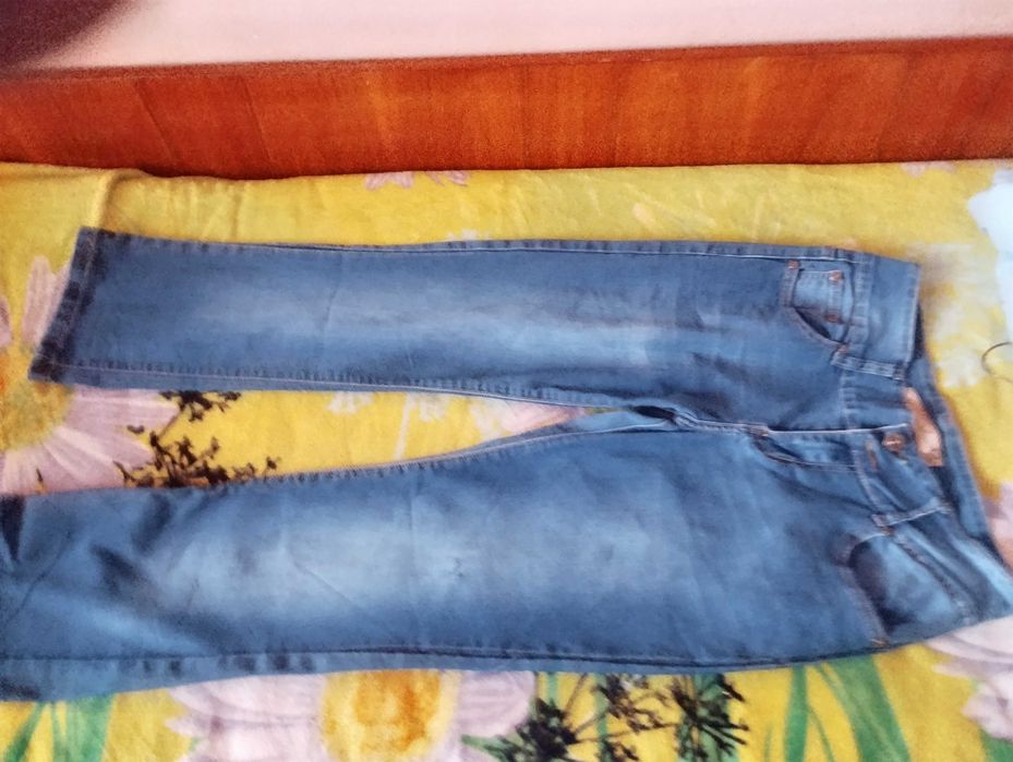 Продавам дамски еластични 11 евродънки 10 евро