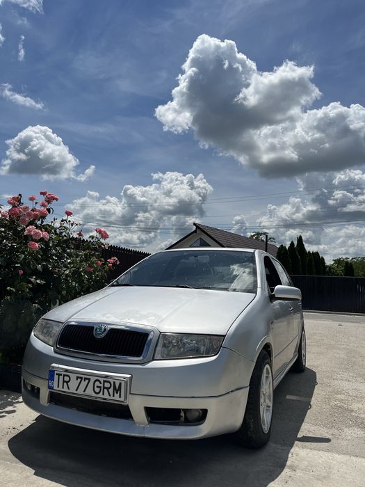 Vand sau dezmembrez fabia vrs/gt