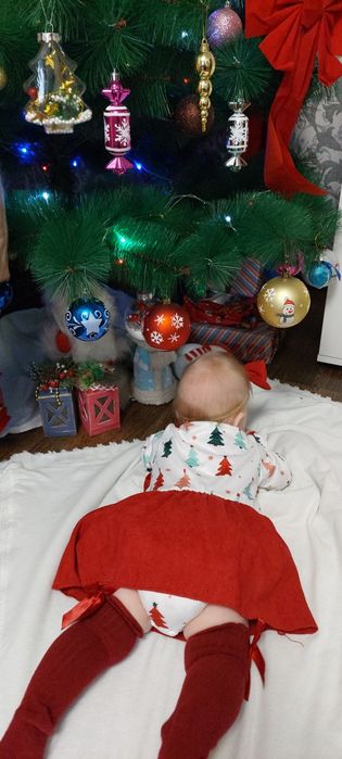 Платье на девочку 3-6 месяцев