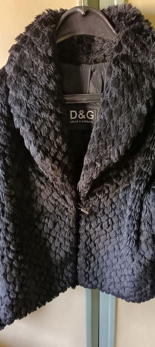 Късо дамско кожено палто от изкуствена материя