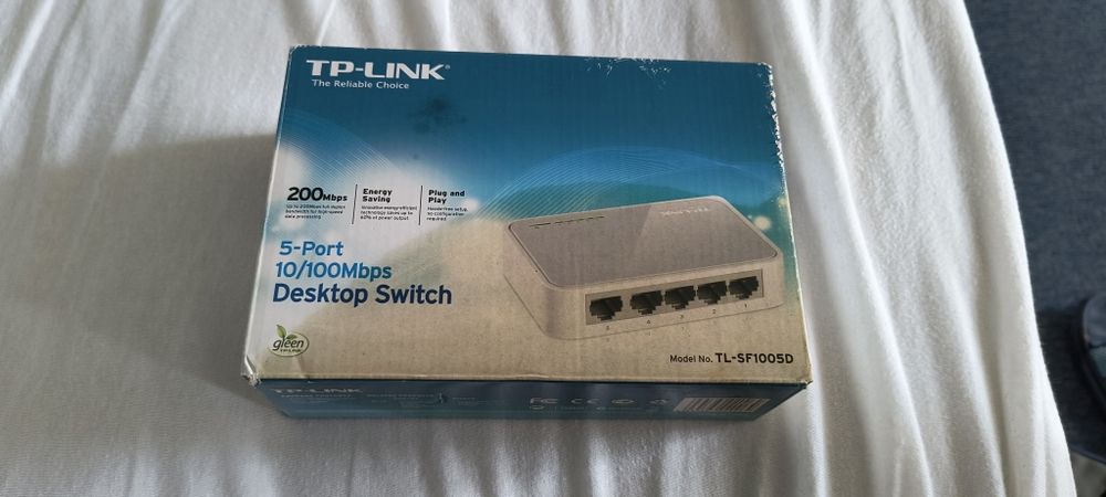 Vând Switch 5 porturi.