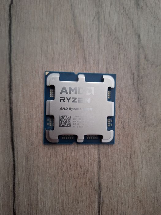 AMD Ryzen 5 9600x
