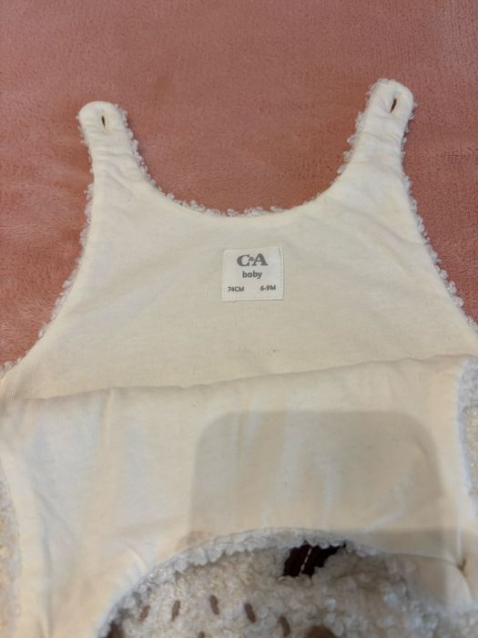 Compleu gros, marime 74 C&A