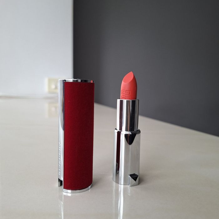 Ruj Givenchy Le Rouge Deep Velvet 33 – Mat Pudrat, 3,4 g