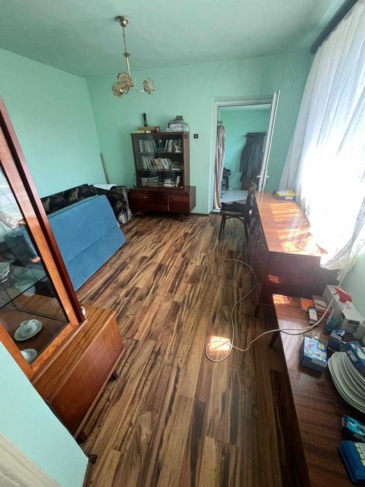 Casa de Locuit cu Teren si Curte Mare