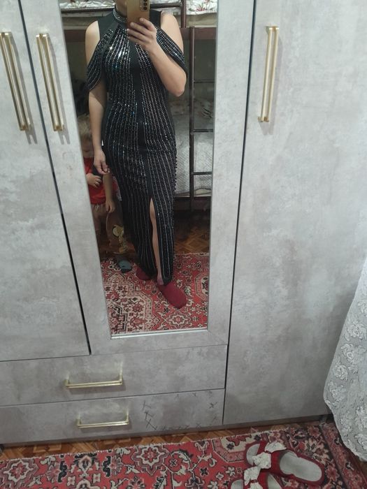 Женское нарядное платье