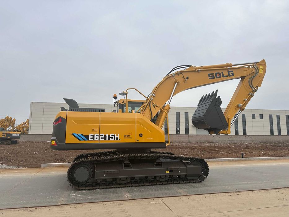 гусеничный экскаватор SDLG E6215H  В РАССРОЧКУ на 12 месяцев