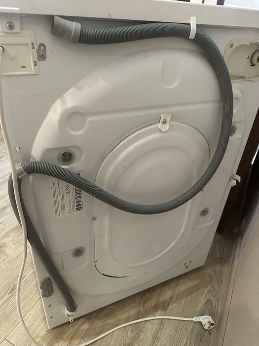 Продам стиральную машину