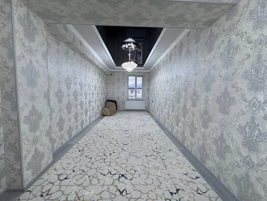 Сдается 3х комнатная квартира на 8этаже 7мкр 300$