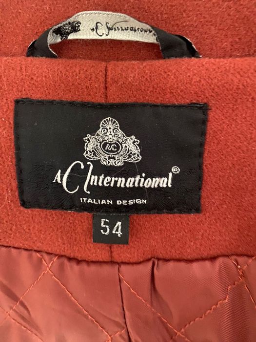 Продам пальто 18.000