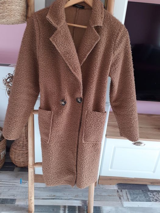 Палто  в  бежаво