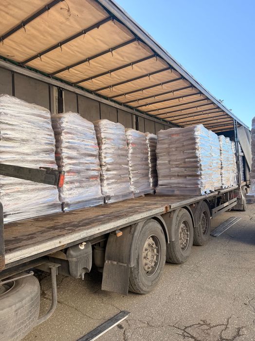 Дървени пелети за огрев