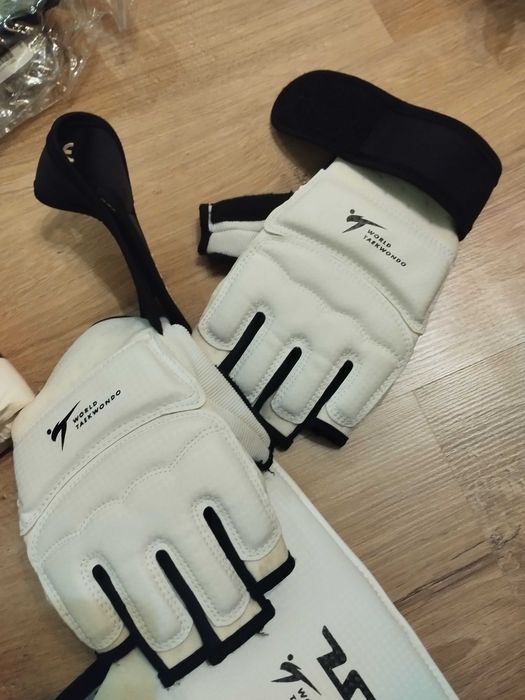 Таекуондо пълен Комплект 120лв