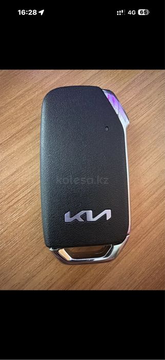 Плюч брелок Kia