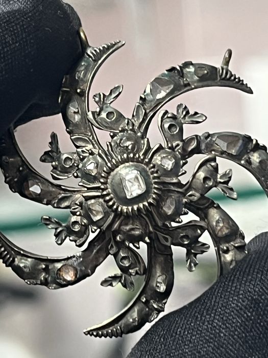 Античен османски медальон от 19-ти век с диаманти (8K злато)