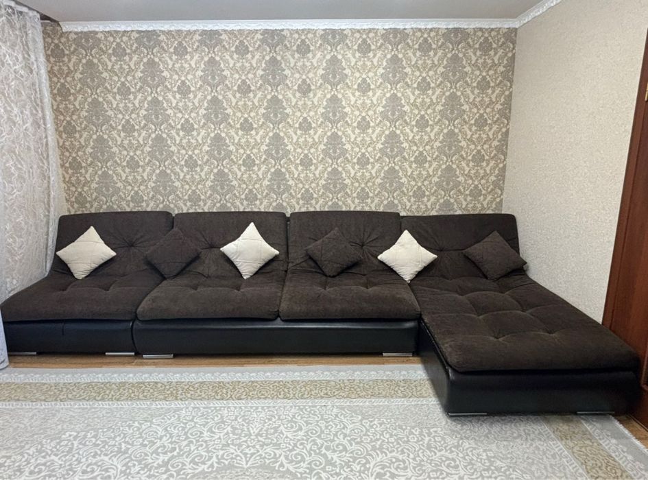 Продается диван в хорошем состояний