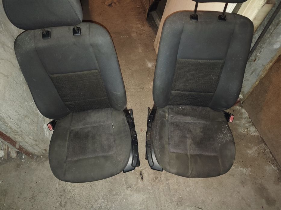 Преди седалки за BMW E46